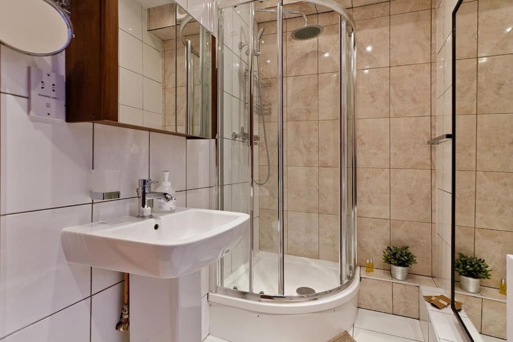 Whole House In Camden Town Apartment London